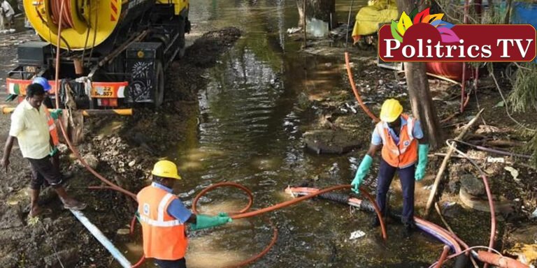 முழுவீச்சில் தூய்மை பணி செய்யும் பணியாளர்கள் – இயல்பு நிலைக்கு திரும்பும் தூத்துக்குடி!