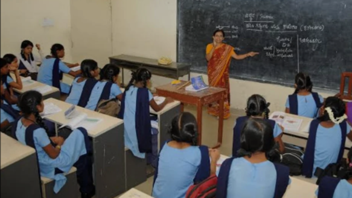 The Tamil Nadu government has ordered to increase the remuneration of special teachers and muscle trainers from Rs.14,000 to Rs.18,000.